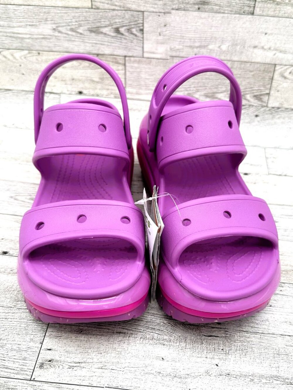 Brand NWT Womens Iconic Crocs Mega Crush Pink Bubble Gum Platform Sandals Size 8